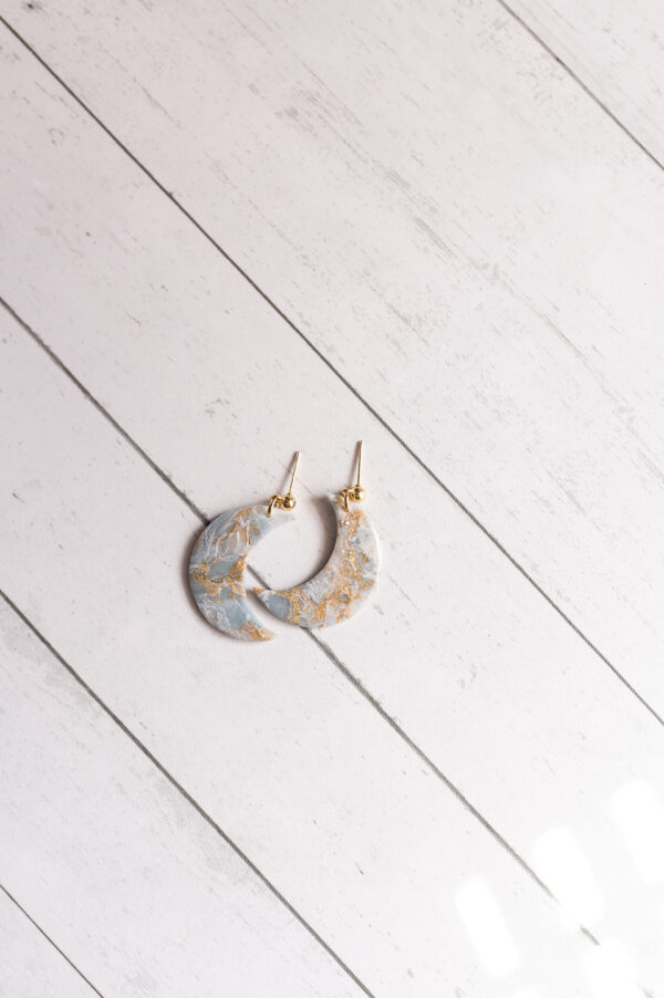 Elegant Crescents