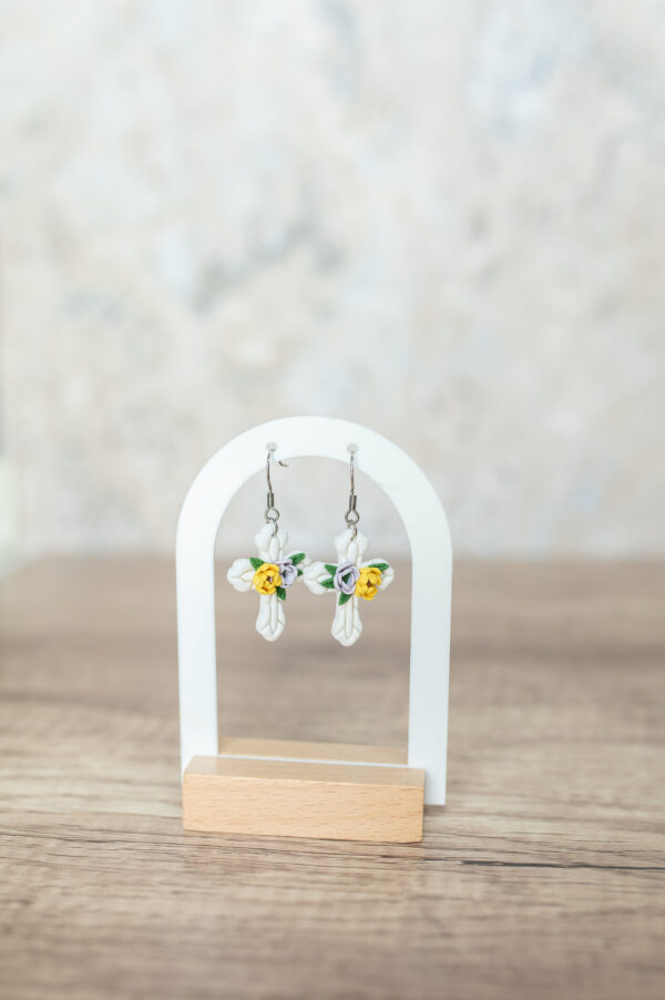 DSC_7992 Floral Cross White