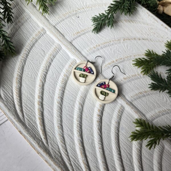 20251123_145559 Little Circle Bookshelf 2