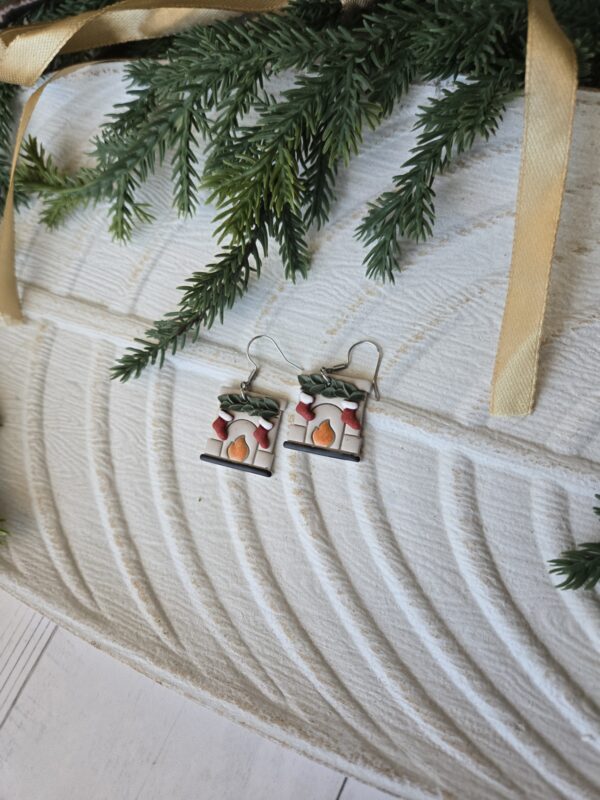 20251127_114801 Fireplace