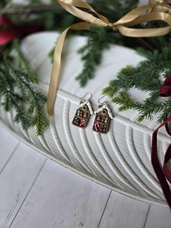 Gingerbread Bookshelf #4