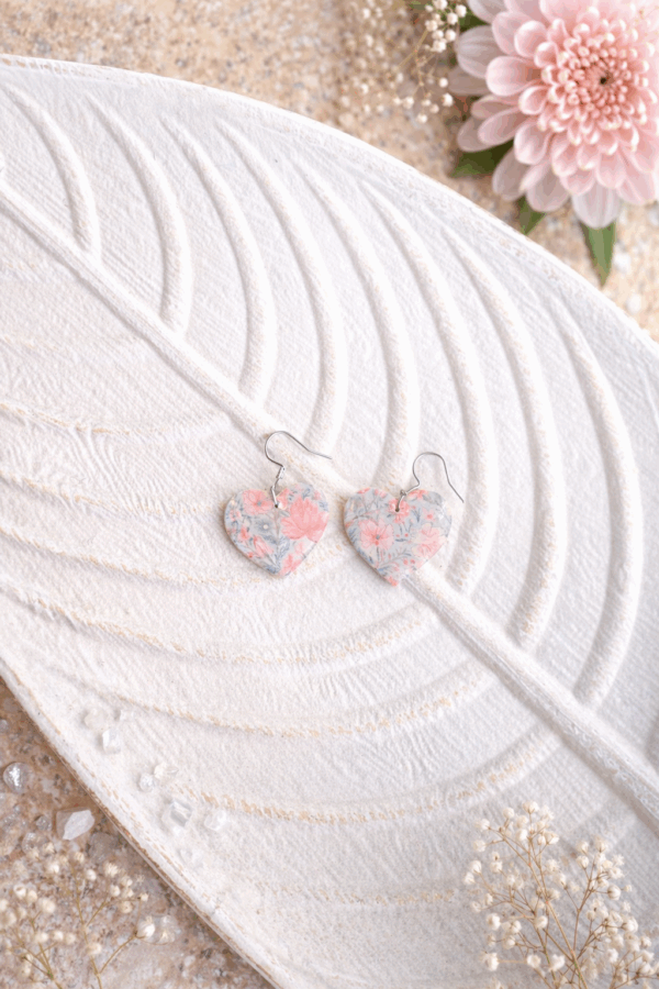 1000016382 (2) Blue Floral Hearts